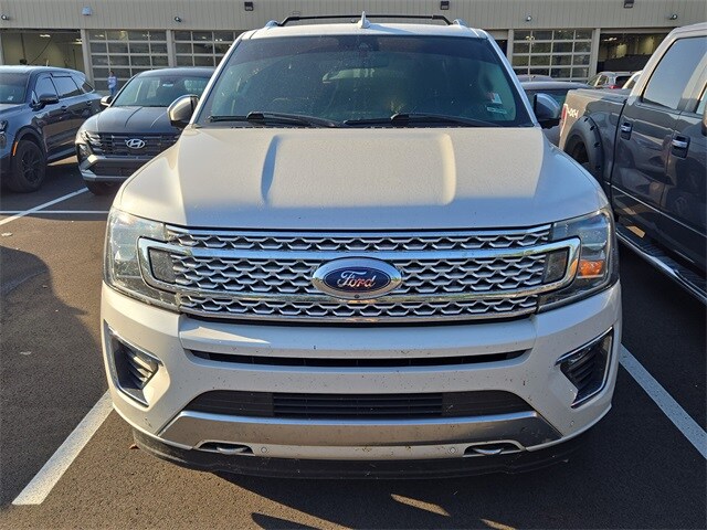 2018 Ford Expedition Platinum photo 2