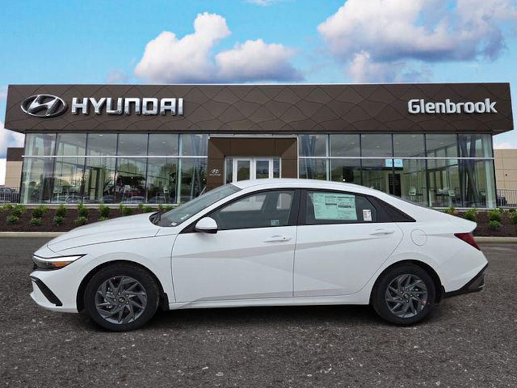 New 2025 Hyundai Elantra Hybrid Blue Sedan