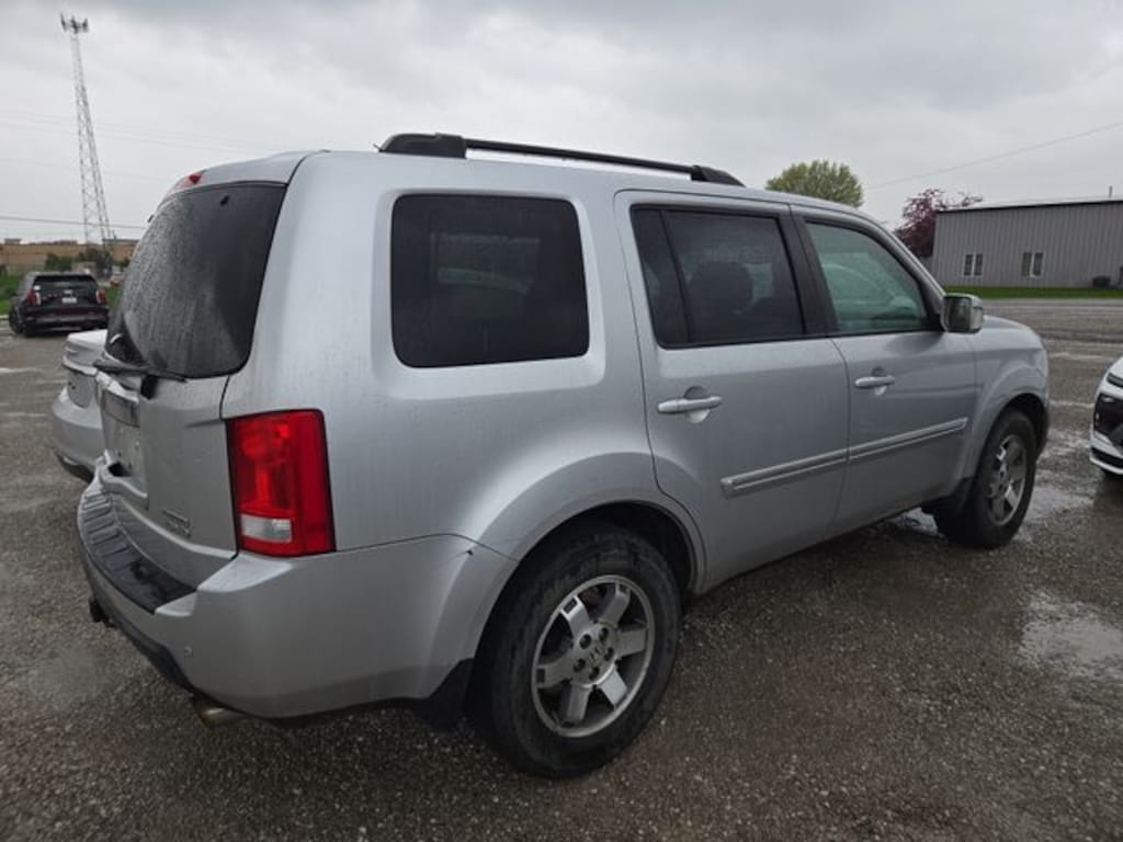 Used 2010 Honda Pilot Touring w/Navi SUV