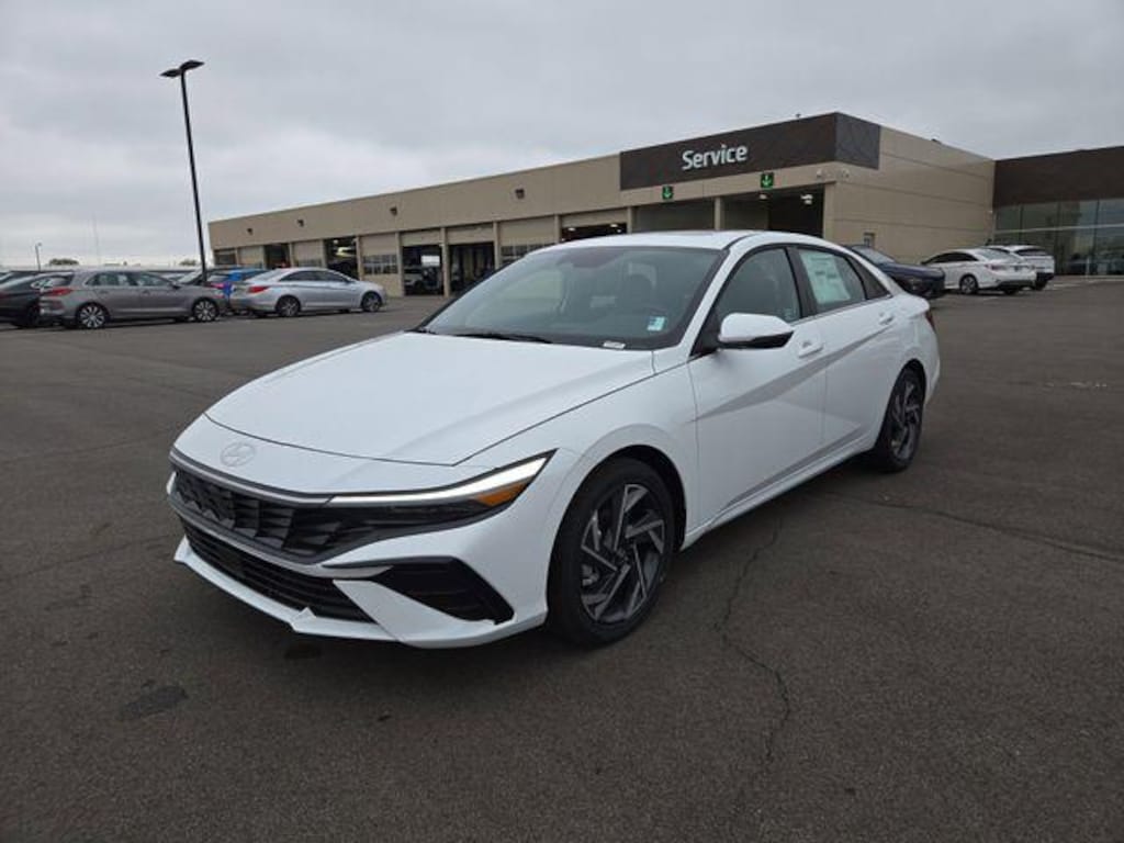New 2025 Hyundai Elantra Hybrid Limited Sedan