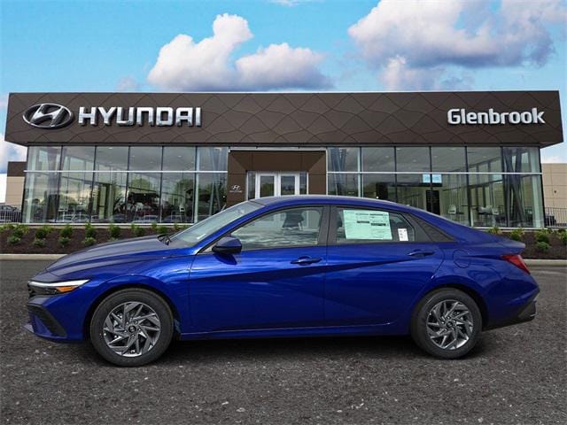 2026 Hyundai Elantra Blue's photo