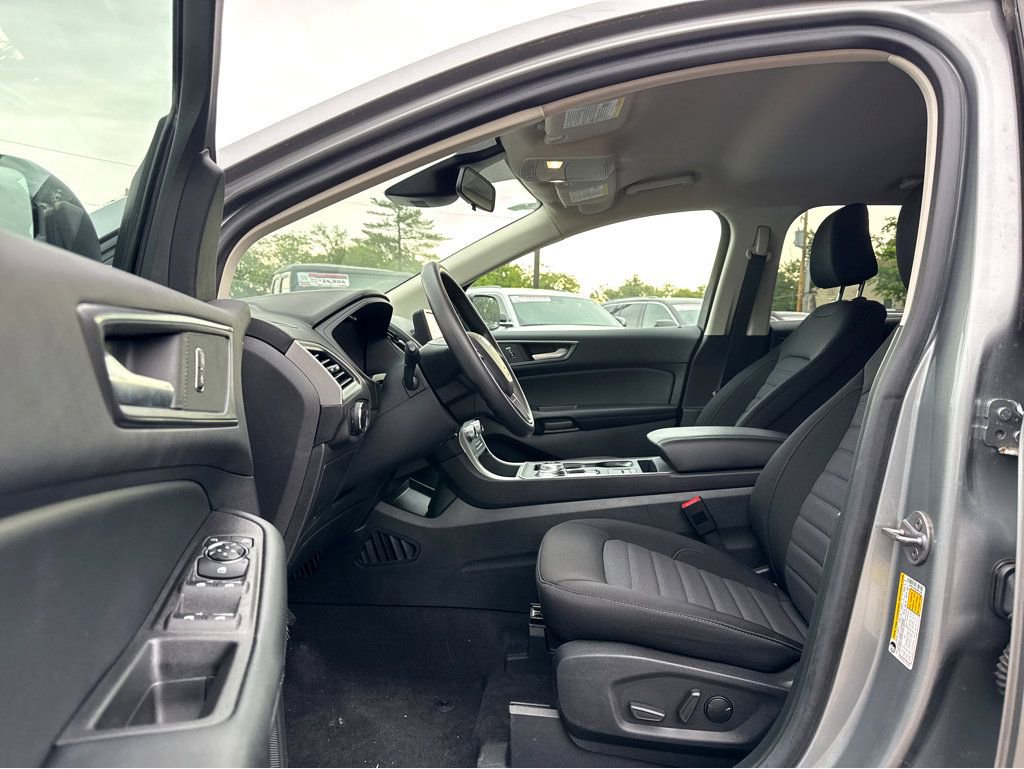 2024 Ford Edge SE - Photo 12