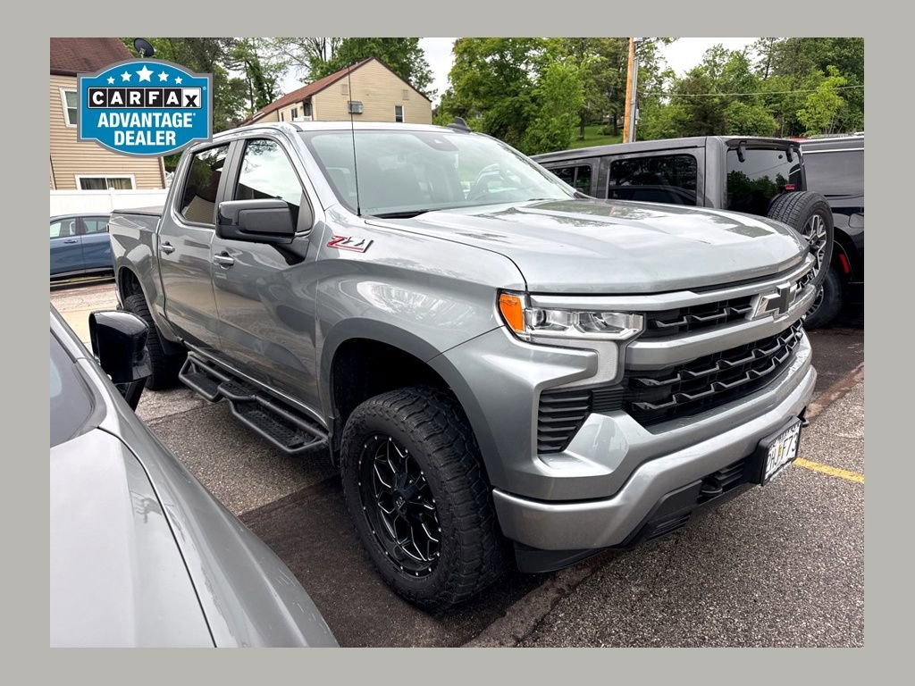 Sterling Gray Metallic 2024 Chevrolet Silverado 1500 RST Crew Cab 4WD Pickup Truck Four-Wheel Drive Automatic