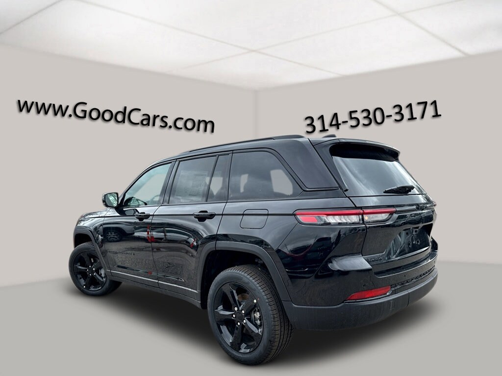 2025 Jeep Grand Cherokee Limited photo 4