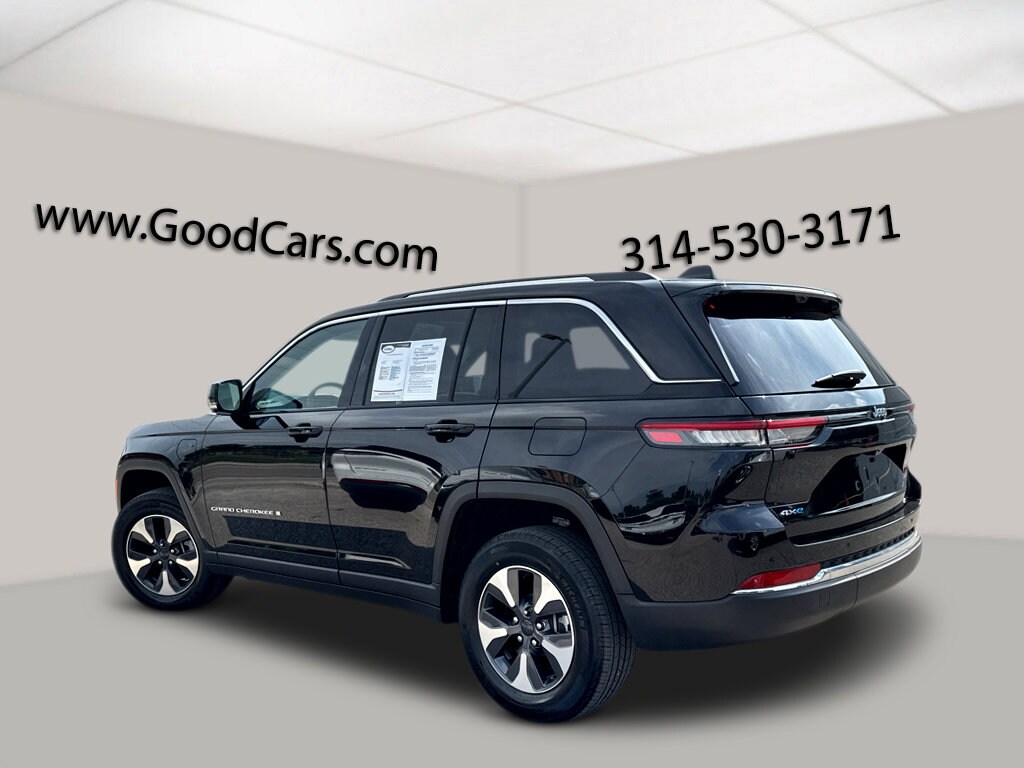 2022 Jeep Cherokee Limited 4xe photo 2