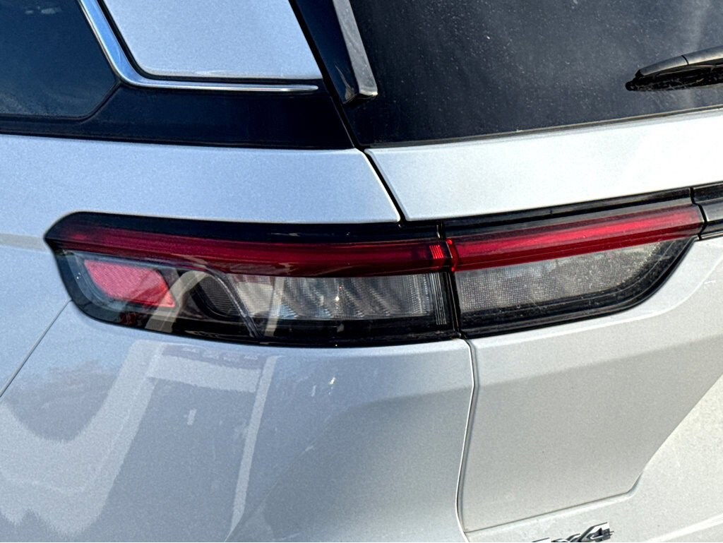 Used 2023 Jeep Grand Cherokee Overland SUV