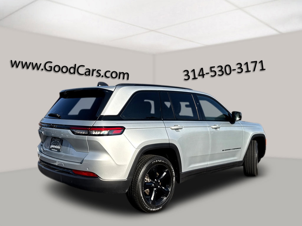 Used 2024 Jeep Grand Cherokee Altitude SUV