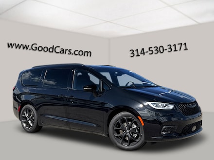 2026 Chrysler Pacifica LIMITED Passenger Van