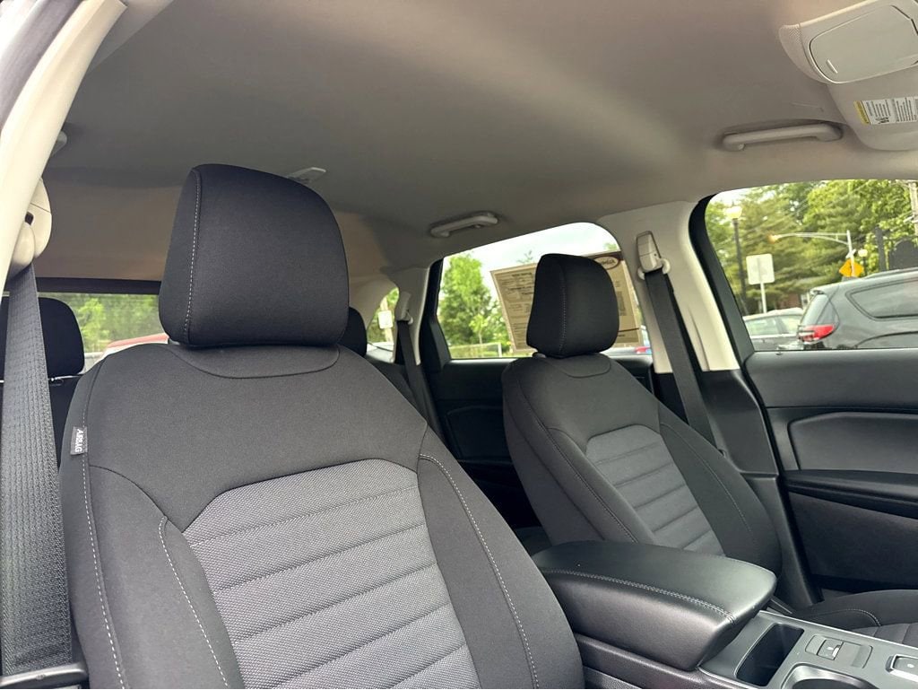 2024 Ford Edge SE - Photo 9