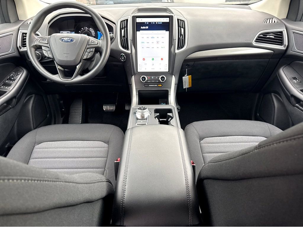 2024 Ford Edge SE - Photo 14