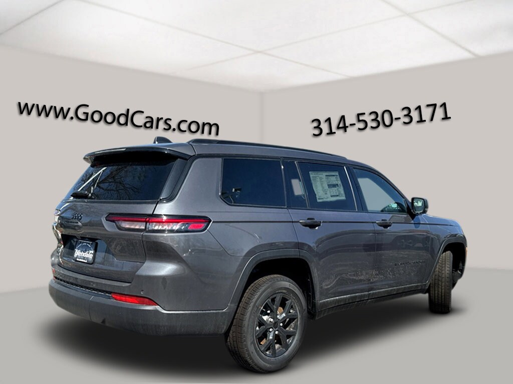2025 Jeep Grand Cherokee Altitude photo 2
