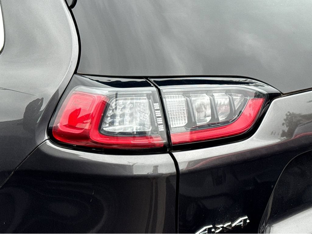 Used 2019 Jeep Cherokee Limited SUV