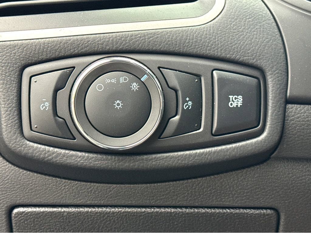 2024 Ford Edge SE - Photo 16