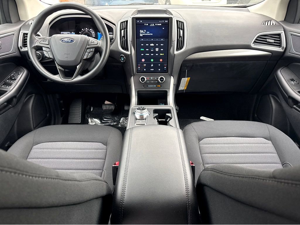 2024 Ford Edge SE - Photo 14