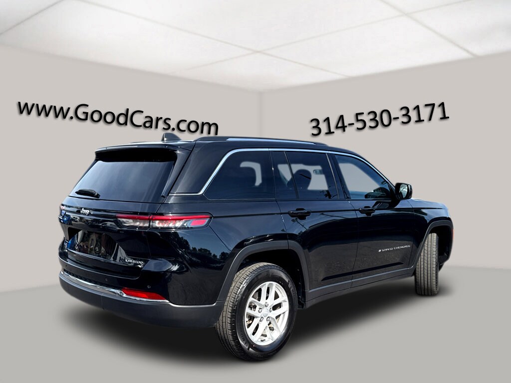 2023 Jeep Grand Cherokee Laredo X photo 2