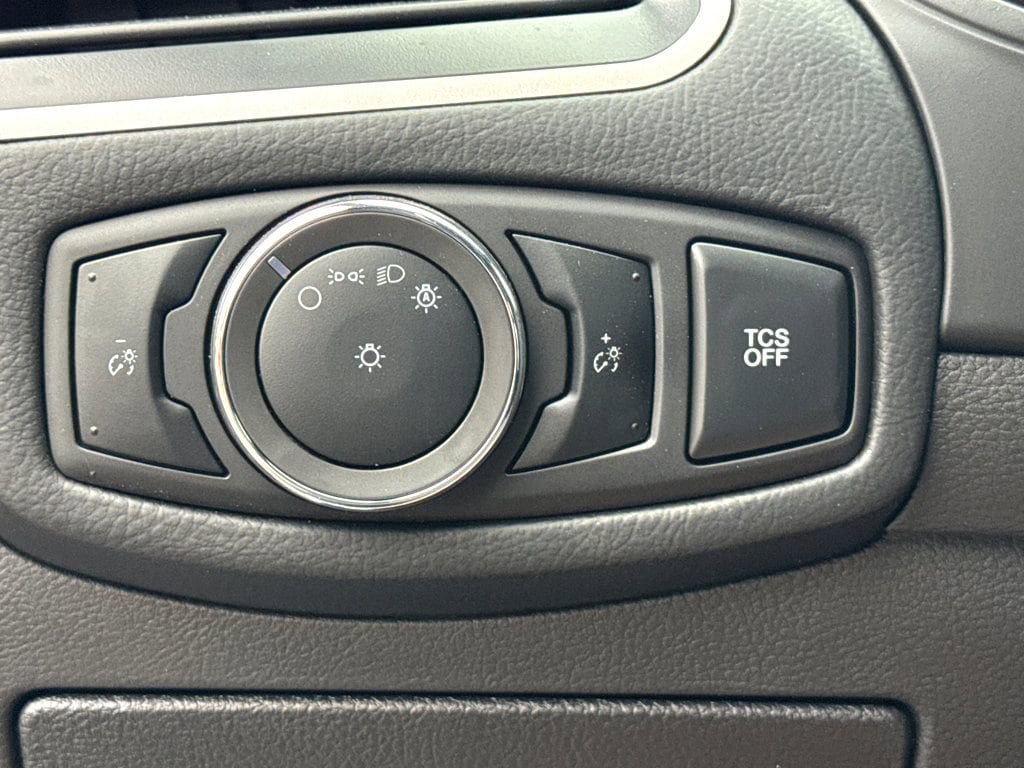 2024 Ford Edge SE - Photo 16