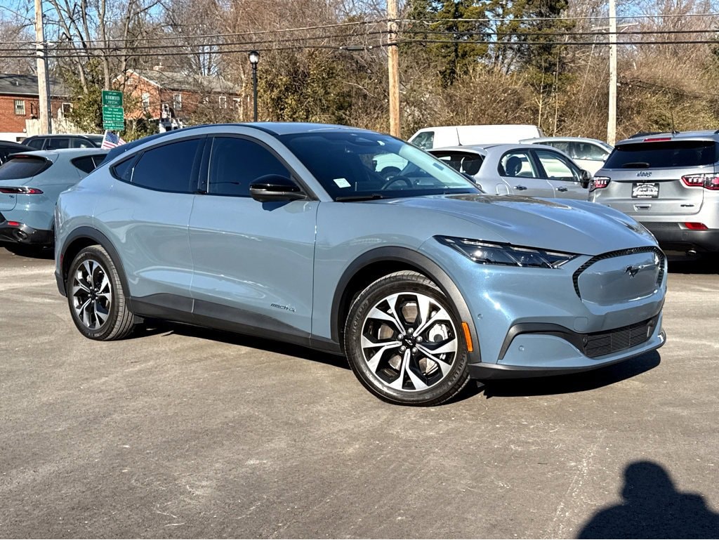 2024 Ford Mustang Mach-E Select AWD's photo
