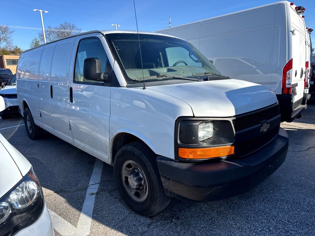 2016 Chevrolet Express Cargo Work Van's photo