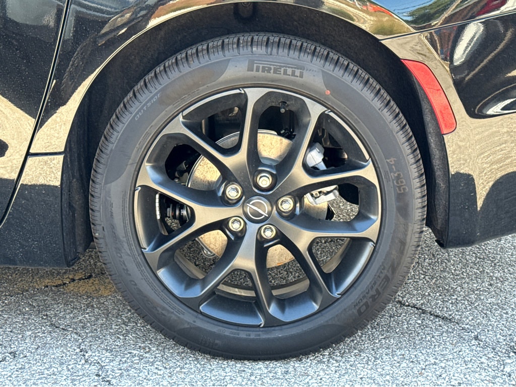 2026 Chrysler Pacifica Limited - Photo 7