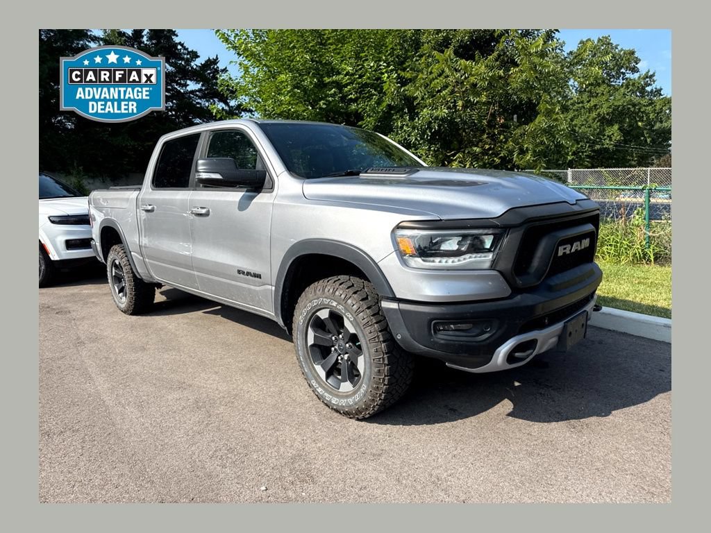 Billet Silver Metallic Clearcoat 2019 RAM 1500 Pickup Truck Four-Wheel Drive Automatic