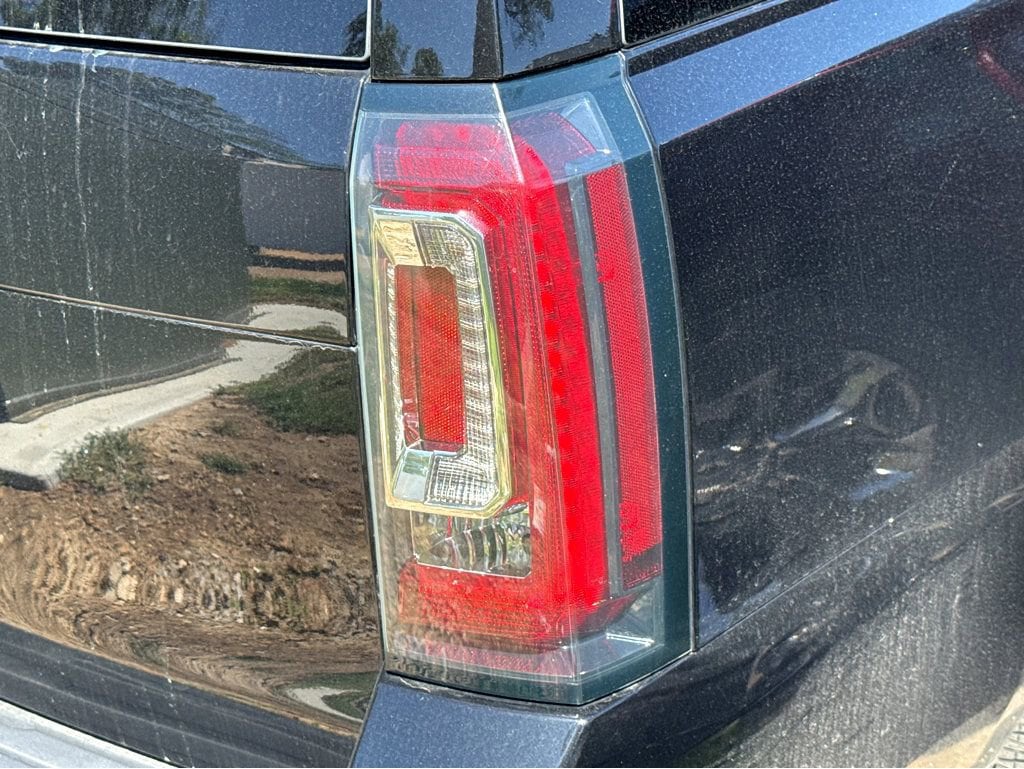 Used 2020 GMC Yukon XL Denali SUV
