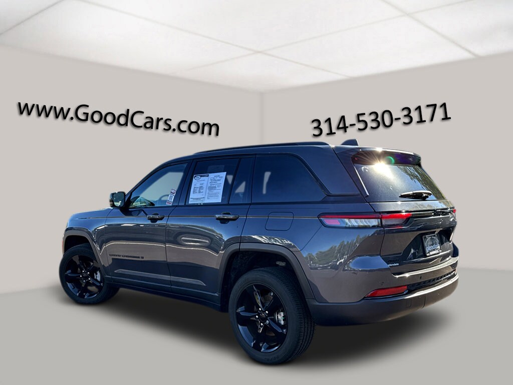 2023 Jeep Grand Cherokee Altitude X photo 2