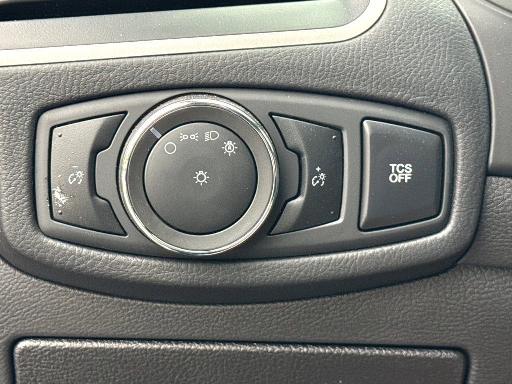 2024 Ford Edge SE - Photo 16