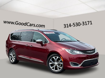 2017 Chrysler Pacifica Limited Van