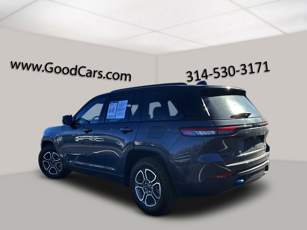 2022 Jeep Cherokee Trailhawk 4xe photo 2