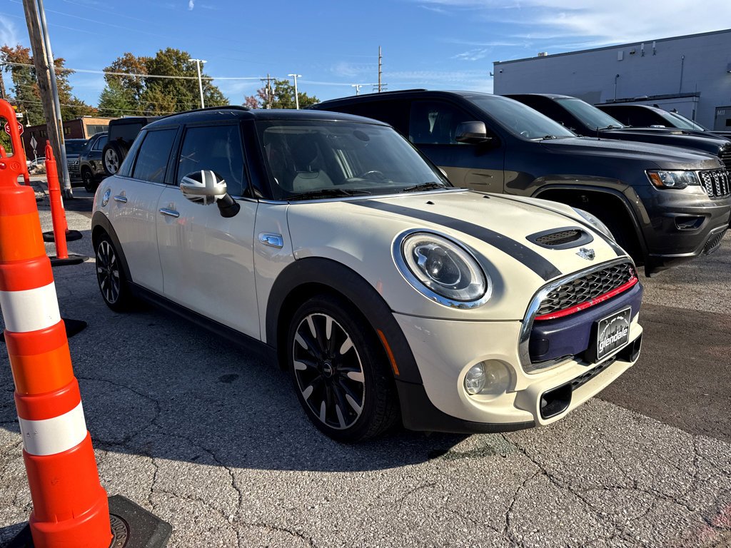 2016 MINI Cooper