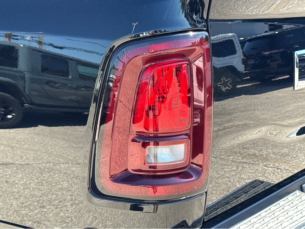 2026 RAM 3500 Tradesman - Photo 6