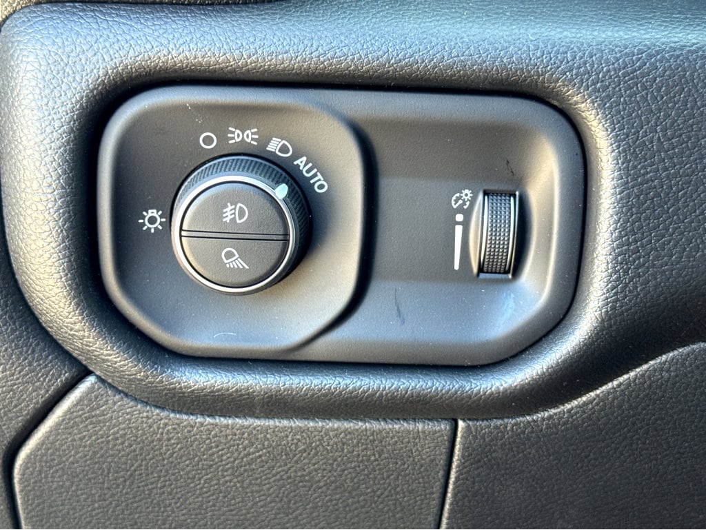 2026 RAM 3500 Tradesman - Photo 15
