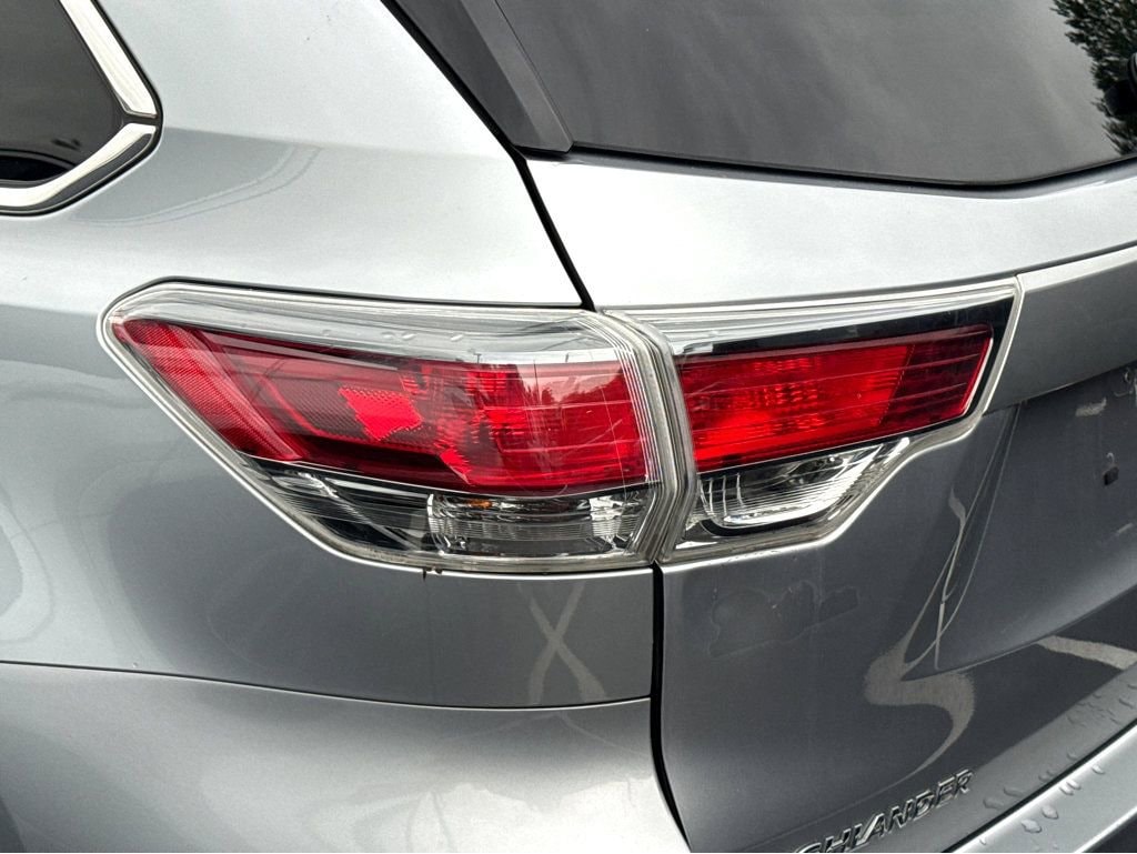 Used 2016 Toyota Highlander XLE SUV