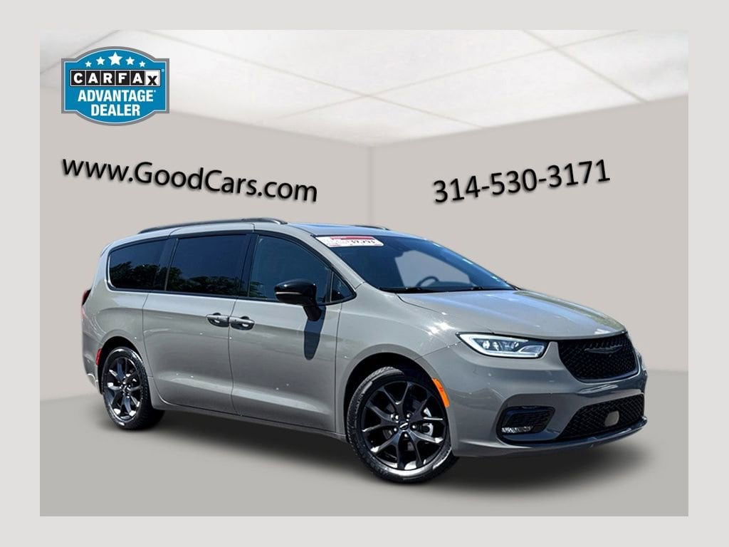 2025 Chrysler Pacifica Limited's photo