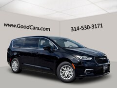 2026 Chrysler Pacifica SELECT Passenger Van