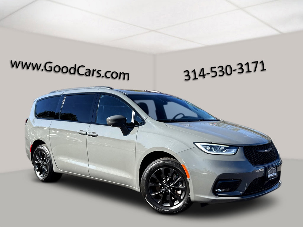 Used 2021 Chrysler Pacifica Limited Van