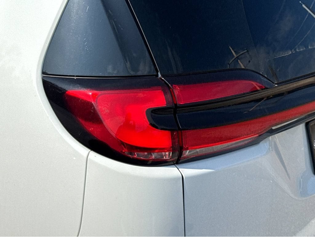Used 2025 Chrysler Pacifica Select Van