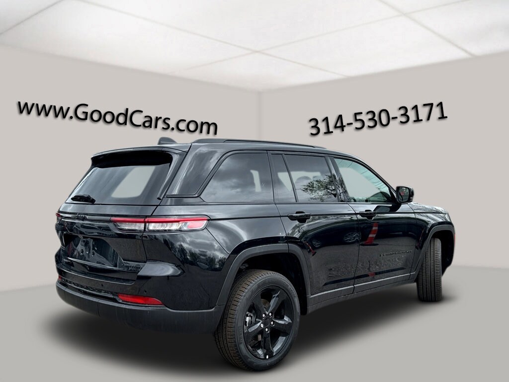 2025 Jeep Grand Cherokee Limited photo 2