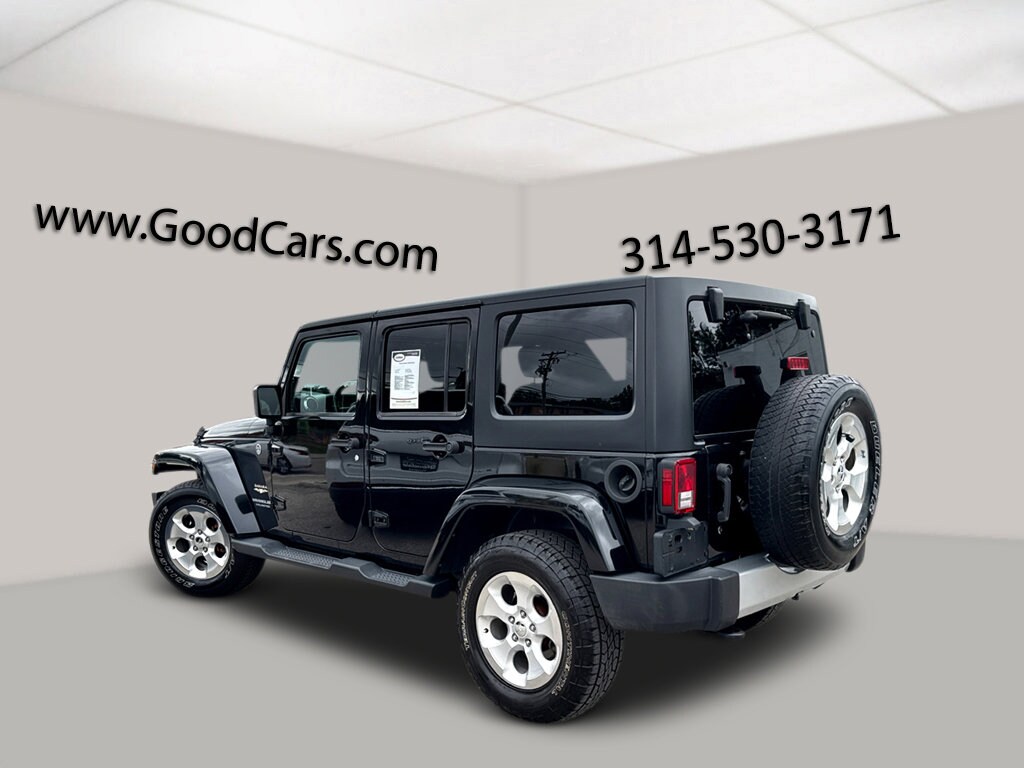 2015 Jeep Wrangler Unlimited Sahara photo 4