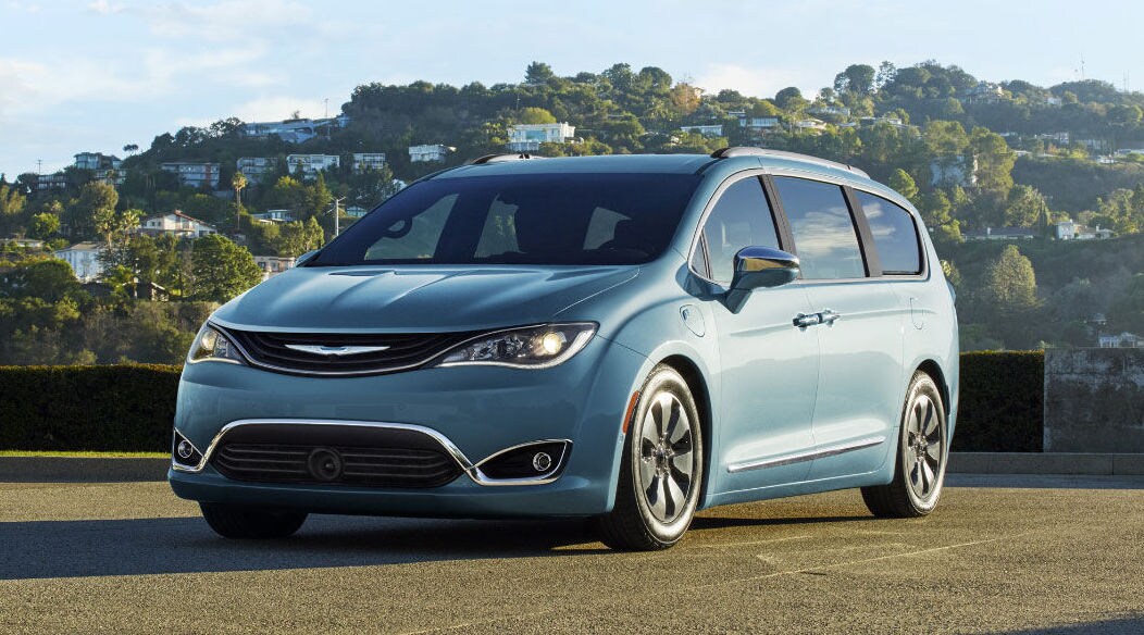 2017 Chrysler Pacifica hybrid teal