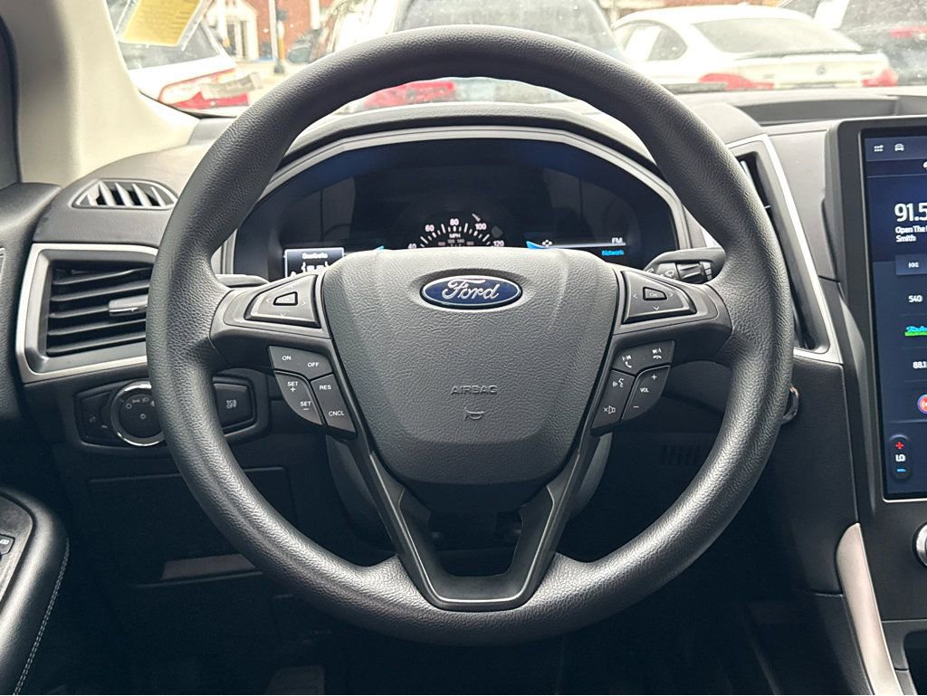 2024 Ford Edge SE - Photo 15