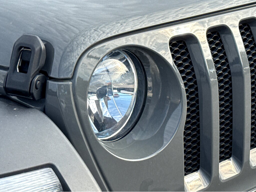 2020 Jeep Wrangler Unlimited Sport photo 3