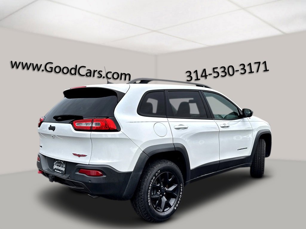 2018 Jeep Cherokee Trailhawk photo 2
