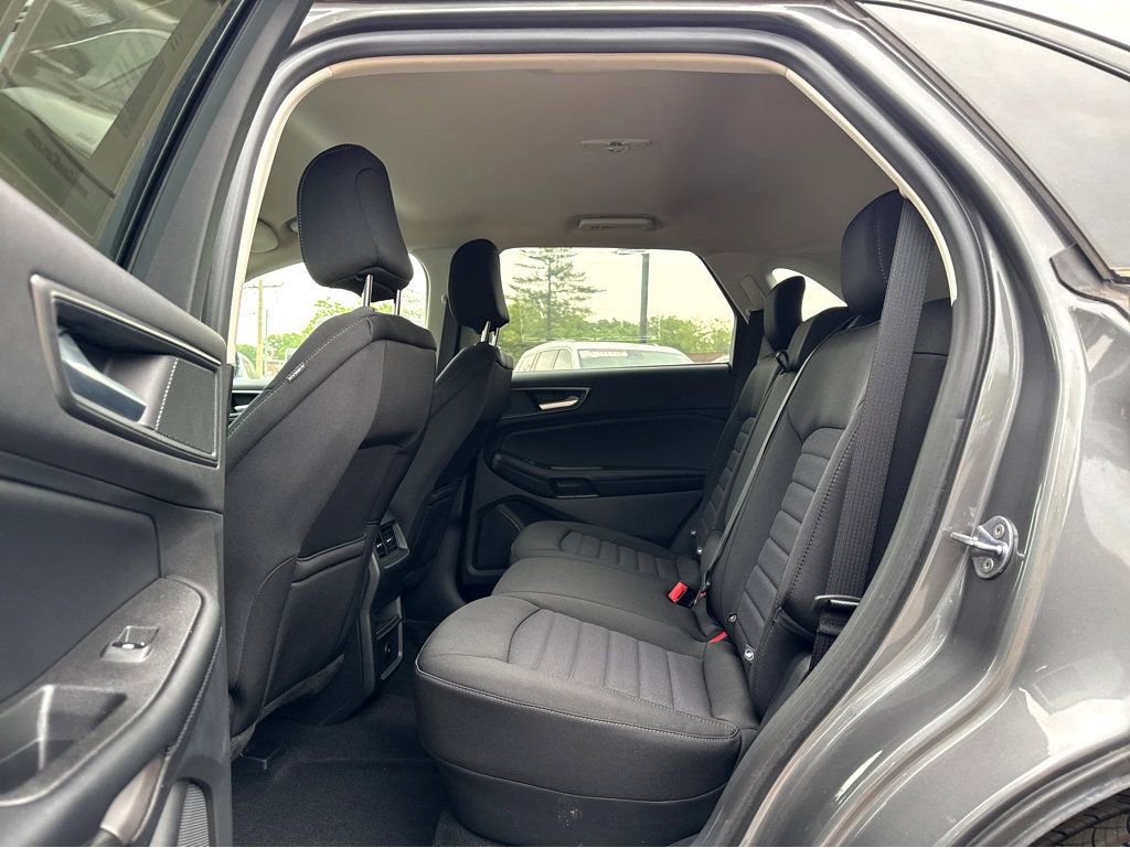2024 Ford Edge SE - Photo 11