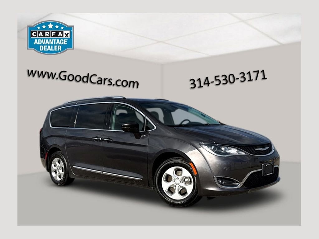 2017 Chrysler Pacifica Touring-L Plus