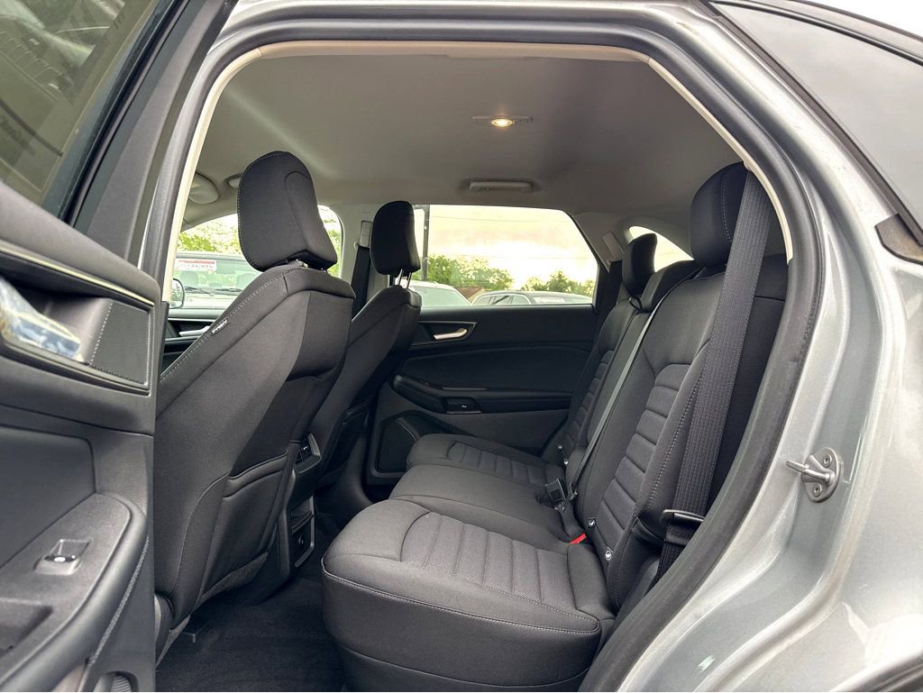 2024 Ford Edge SE - Photo 11