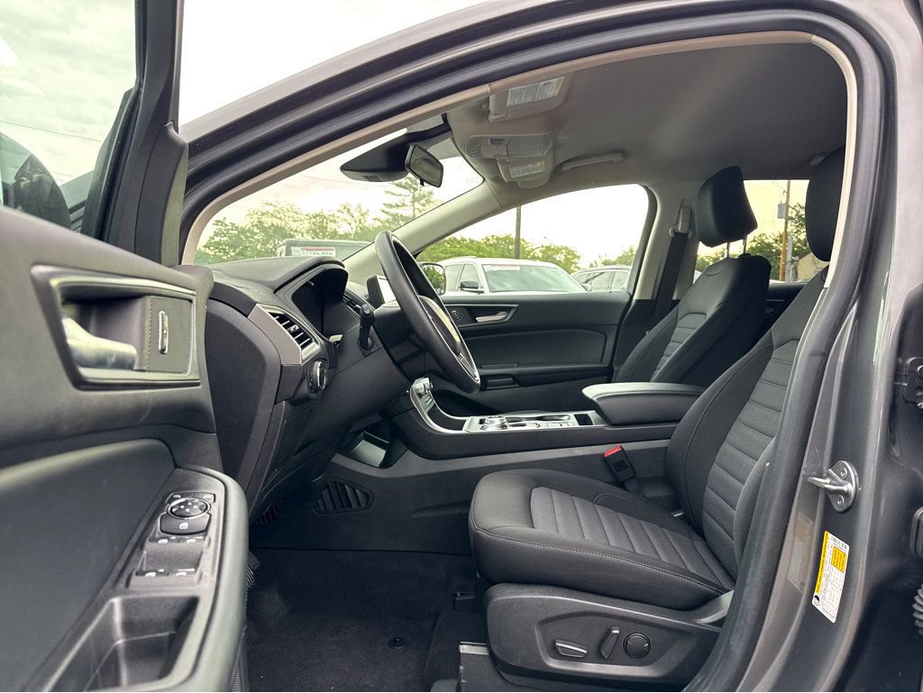 2024 Ford Edge SE - Photo 12