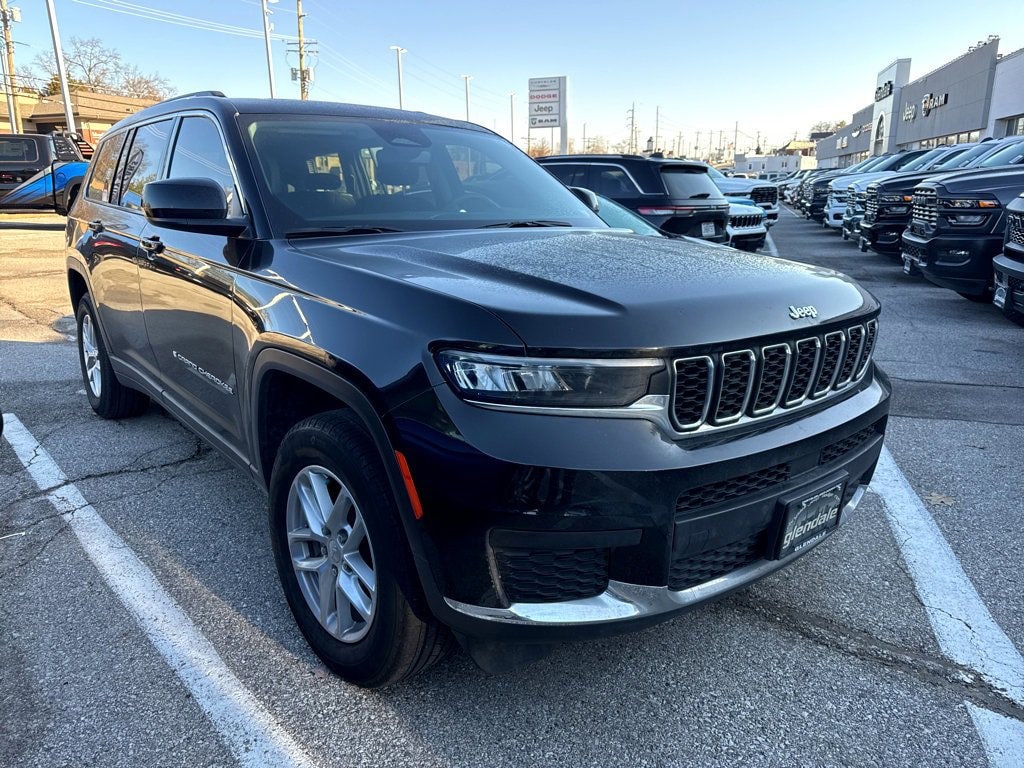 2023 Jeep Grand Cherokee L Laredo's photo