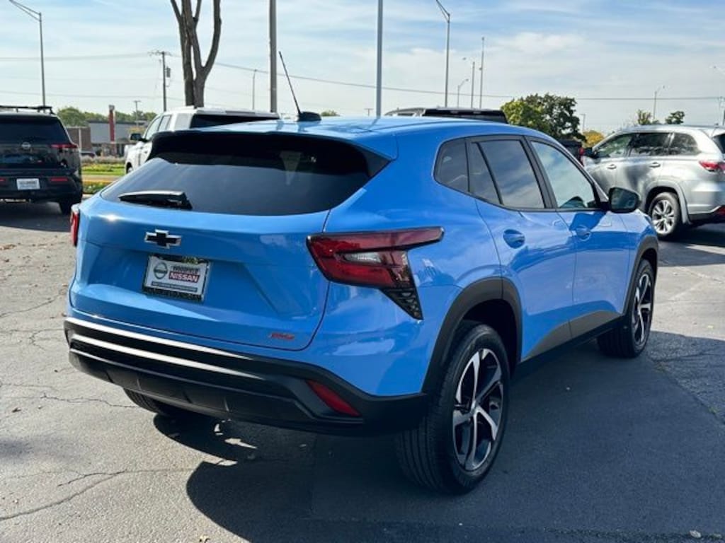 Used 2024 Chevrolet Trax 1RS SUV