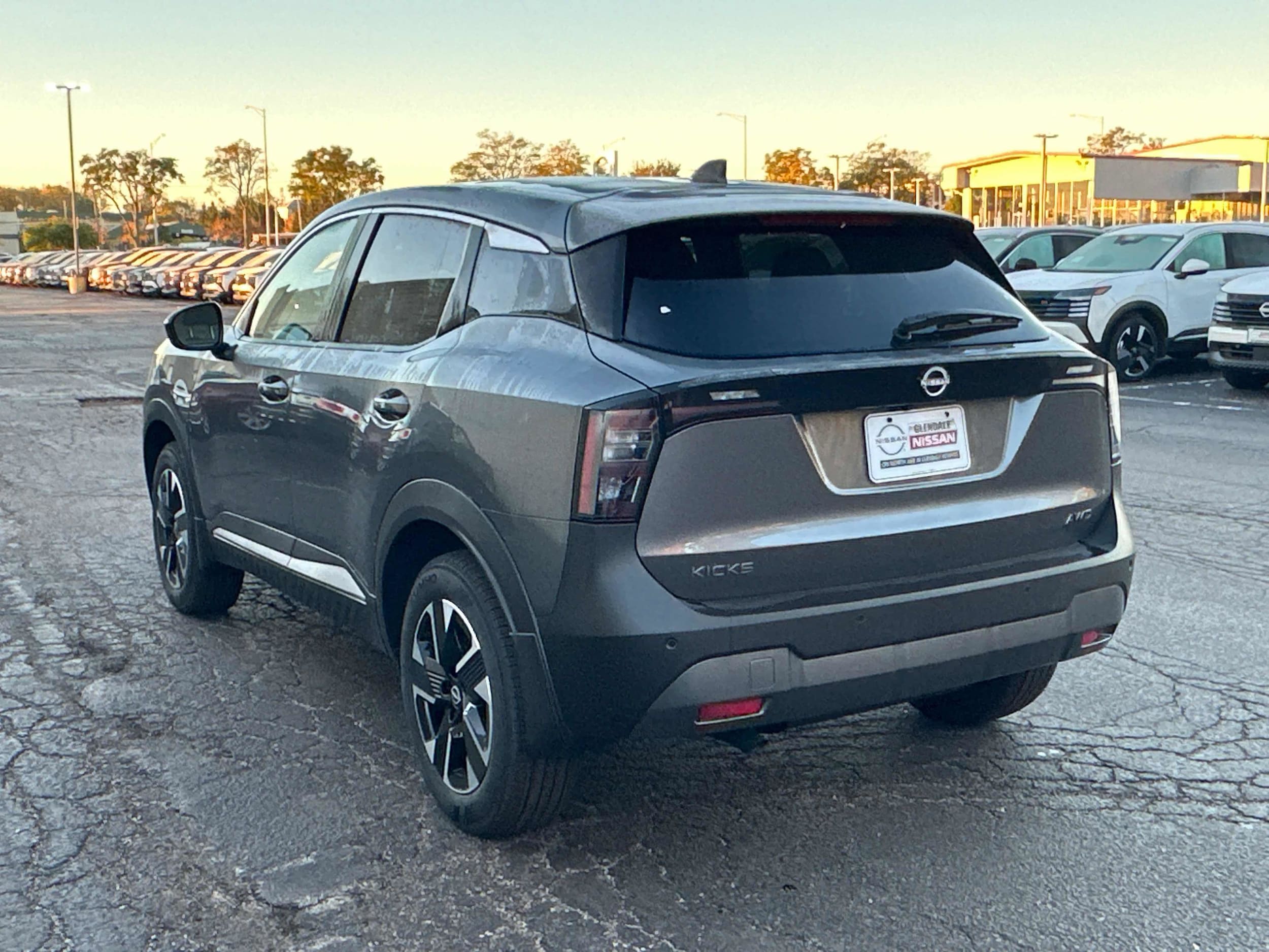 2025 Nissan Kicks SV AWD - Photo 7